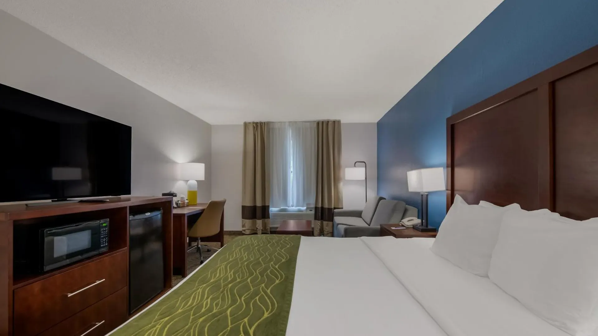 Comfort Inn Newport News - Hampton I-64 2*,