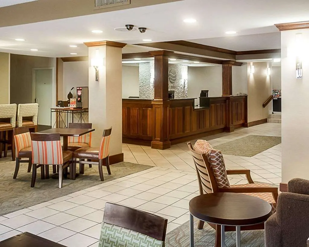 Comfort Inn Newport News - Hampton I-64 2*,